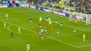 Everton se branio svim silama, a onda je Doku izveo čudo u 43. minuti!